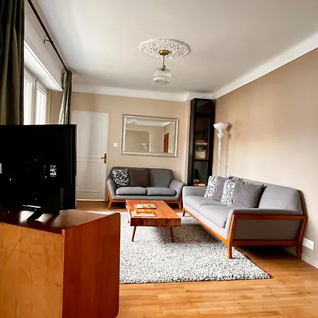 La Rose Apartment